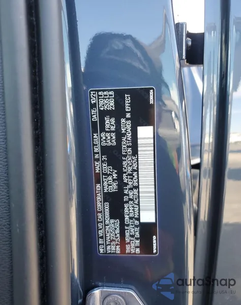 2022 Volvo Xc40 T4 Inscription z USA, uszkodzony, nr VIN YV4AC2HL9N2689003